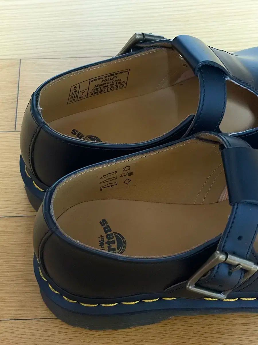 DR. MARTENS ドクターマーチン ポリ メリージェーン ブラック 240