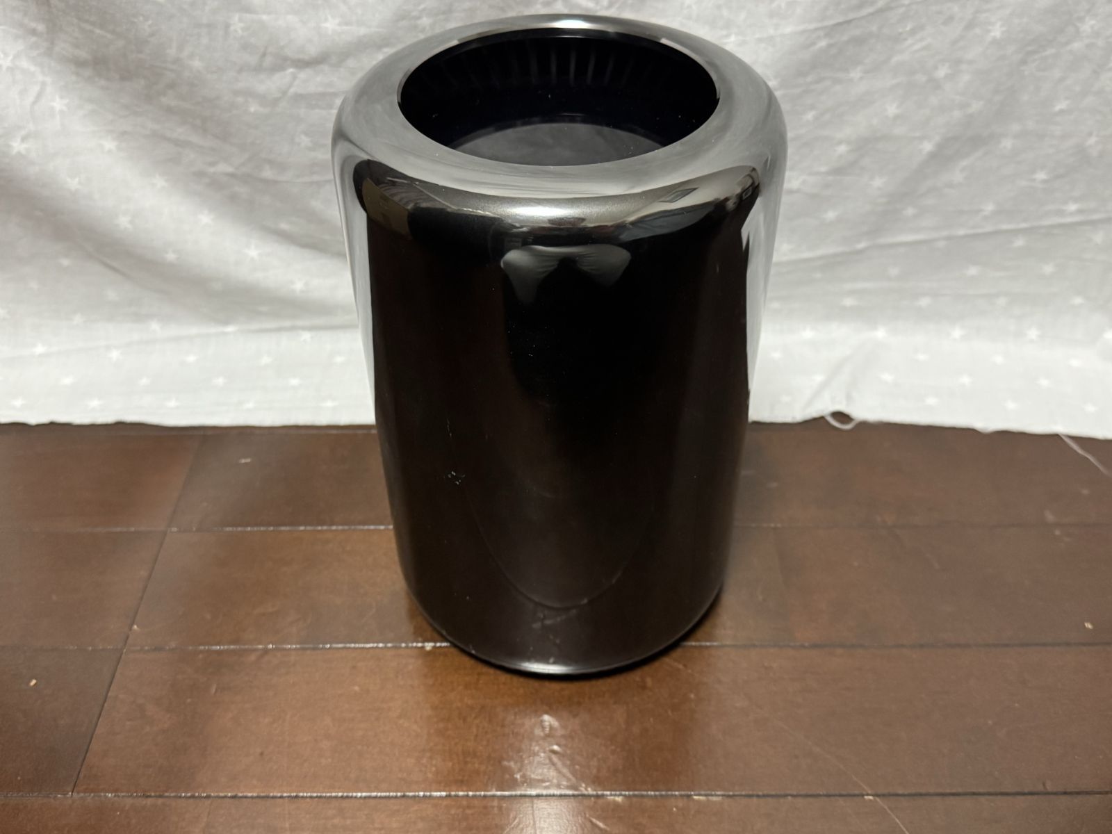 2015年製 全揃い Apple Mac Pro 2013 Xeon 2.7 GHz 12 Core DDR 3-1866 64 GB Mem 1 TB SSD AMD FirePro D 700 6 MacOS Montrey搭載