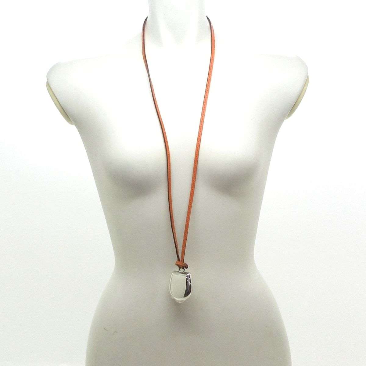 HERMES エルメス ネックレス レザー シルバー オレンジ ロケットペンダント