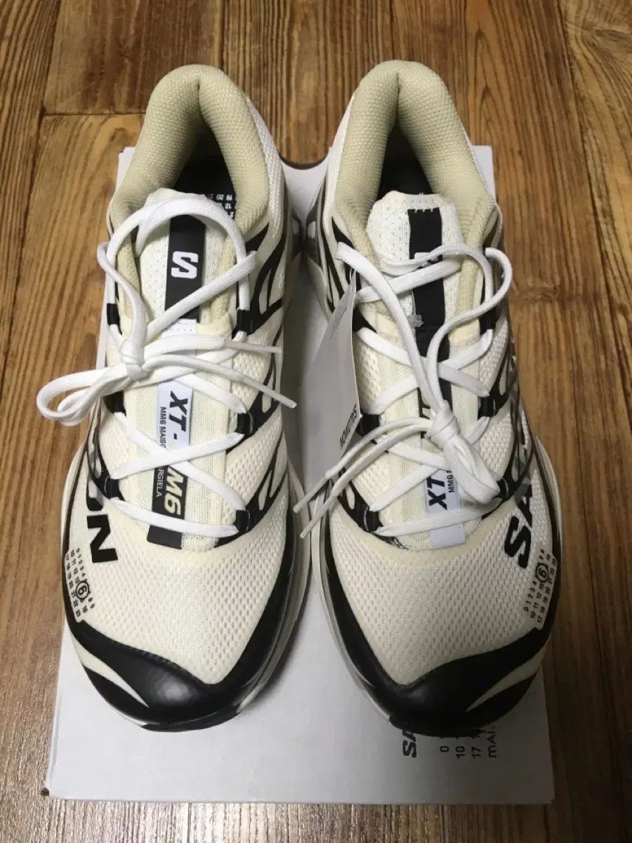 270 SALOMON MM6 XT バニラ アイス ブラック