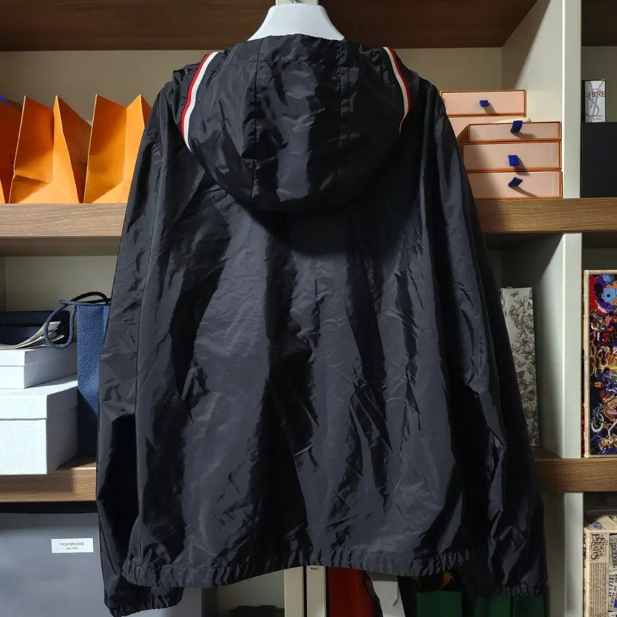 級 25SS モンクレール 絵ファー WHO フード ジャケット ウィンドブレーカー 4サイズ ブラック