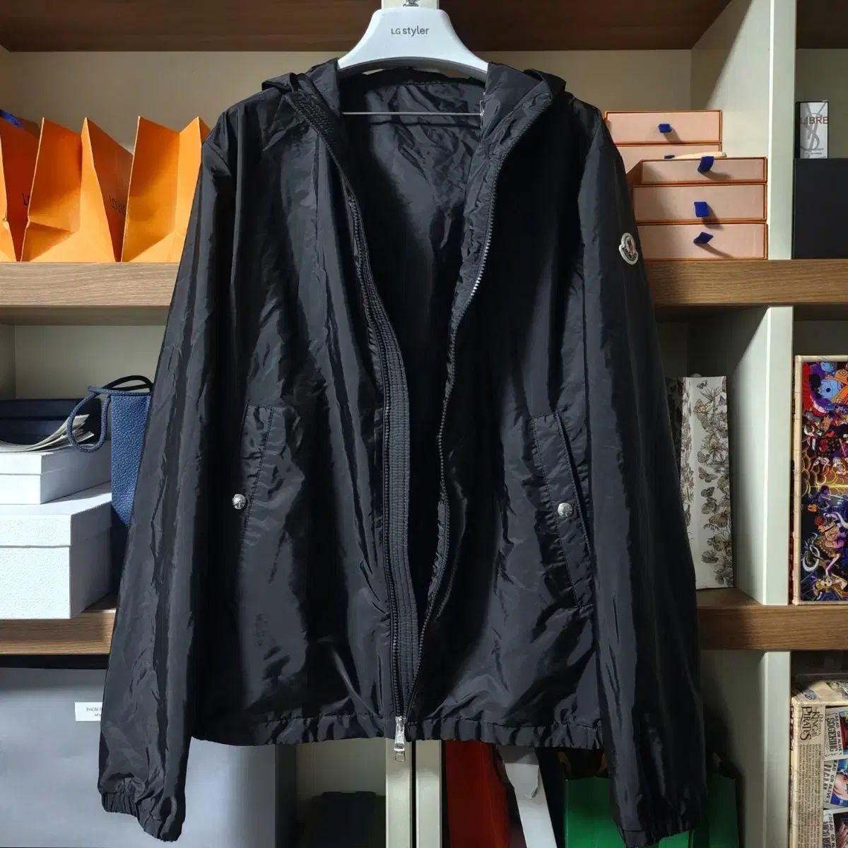 級 25SS モンクレール 絵ファー WHO フード ジャケット ウィンドブレーカー 4サイズ ブラック