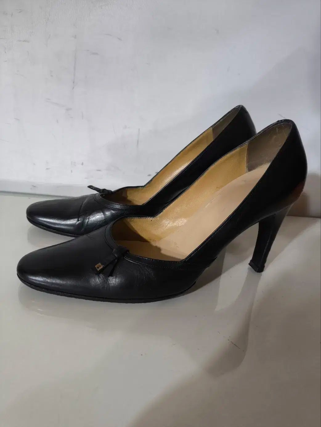 235 240 mm バリー ブラックリボン ヒール 靴