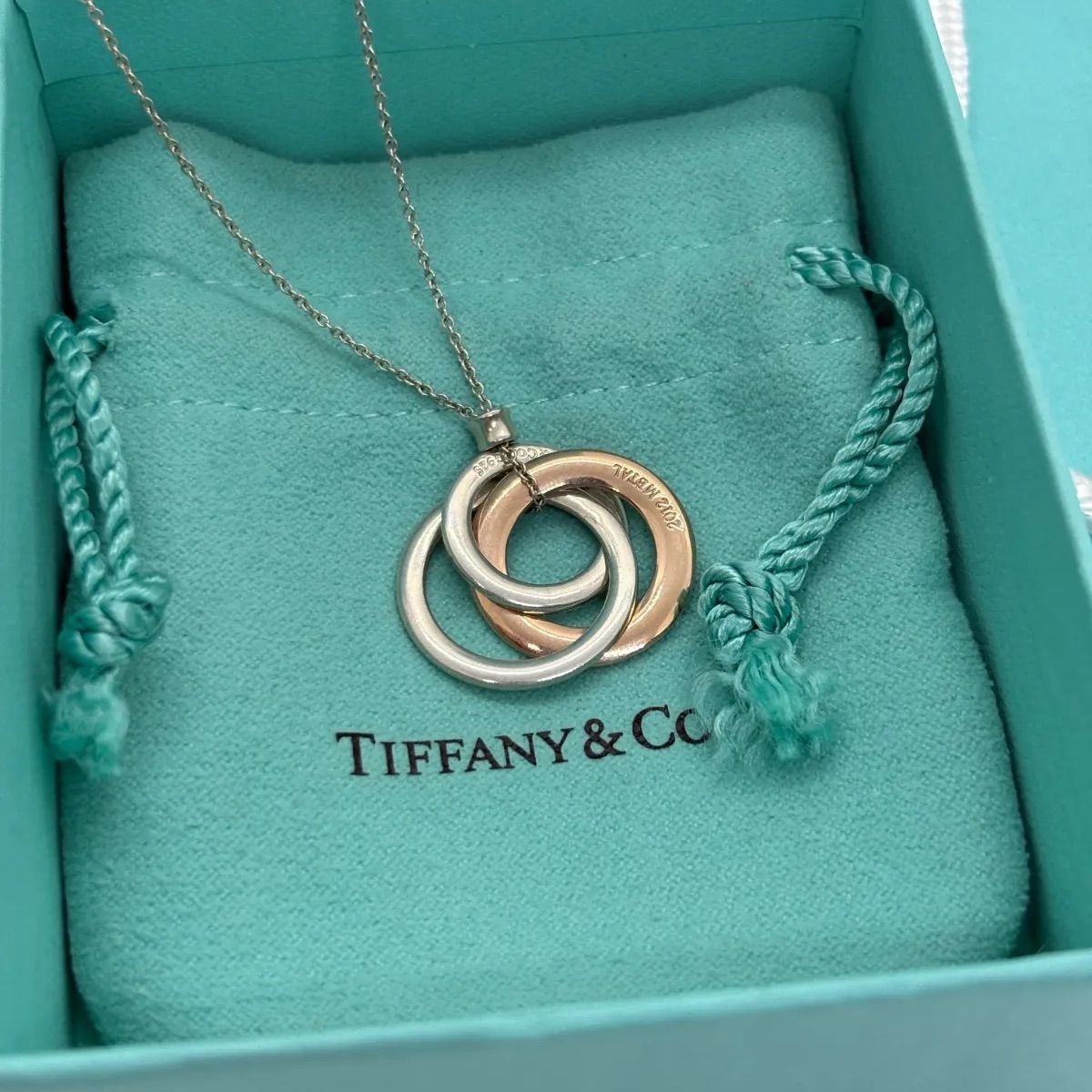 ティファニー ネックレス ペンダント 3連 インターロッキング スリー サークル 箱、紙袋付】Tiffany& Co.(ティファニー) インターロッキング サークル