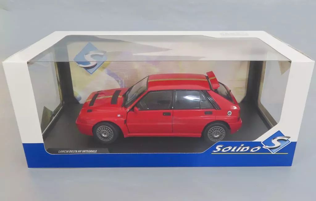 ミニカー 1 18 ランチア デルタ HF インテグラーレ エディツィオーネ フィナーレ 1995 レッド S1807807