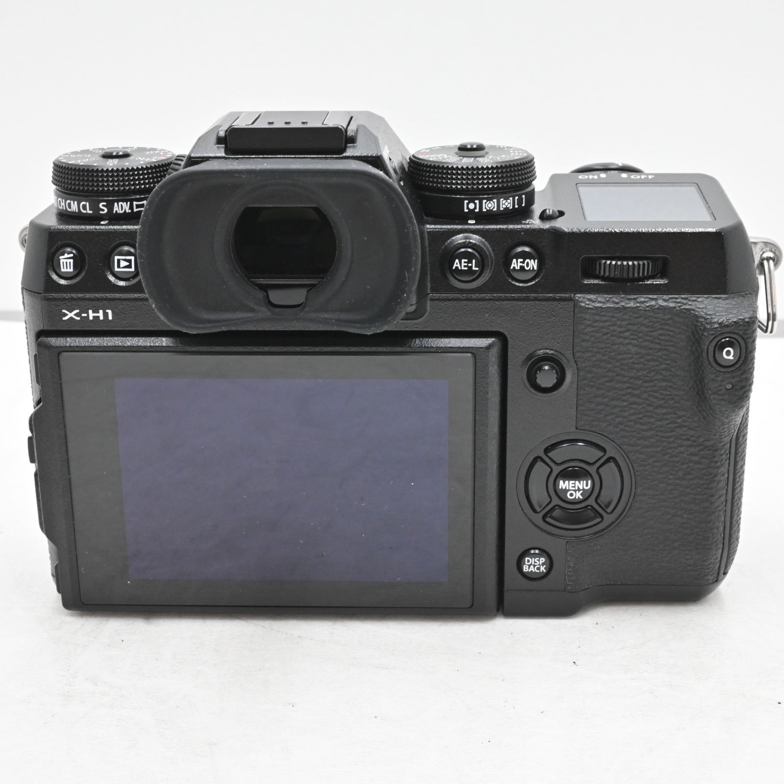 ミラーレス一眼カメラ X