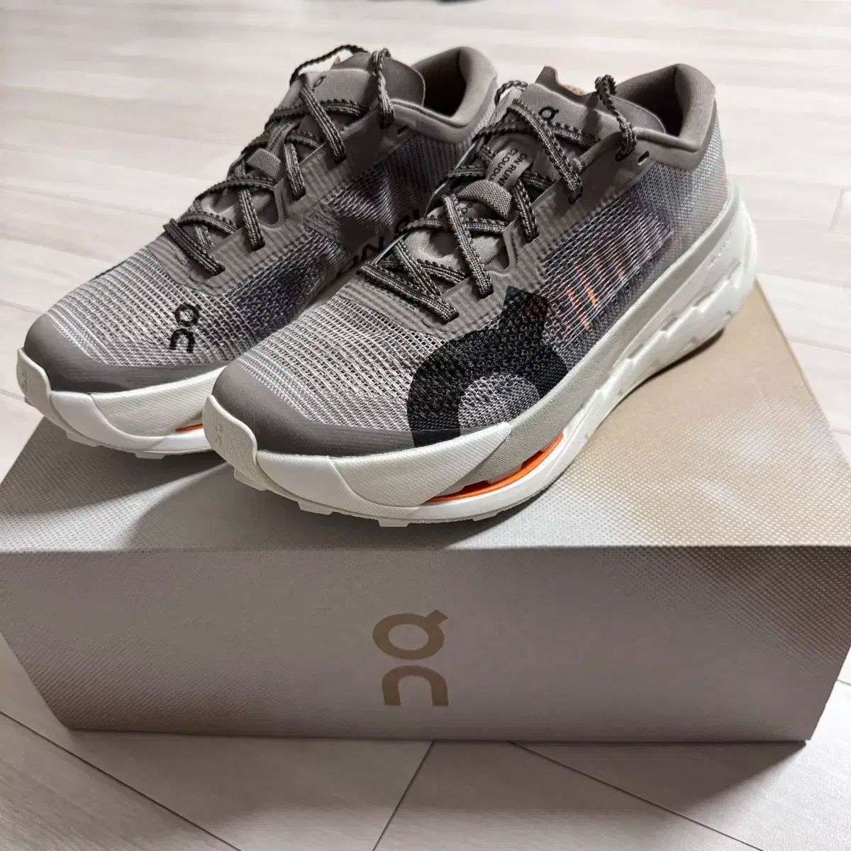 単ランニング クラウドウルトラ プロ 250