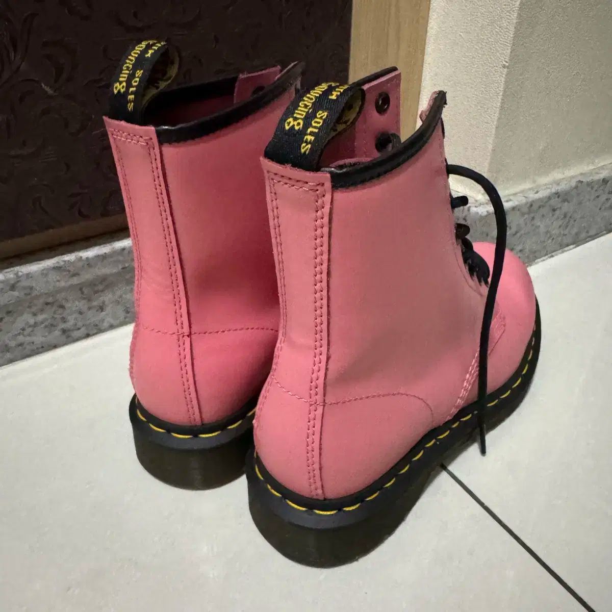 DR. MARTENS ドクターマーチン ピンク ブーツ