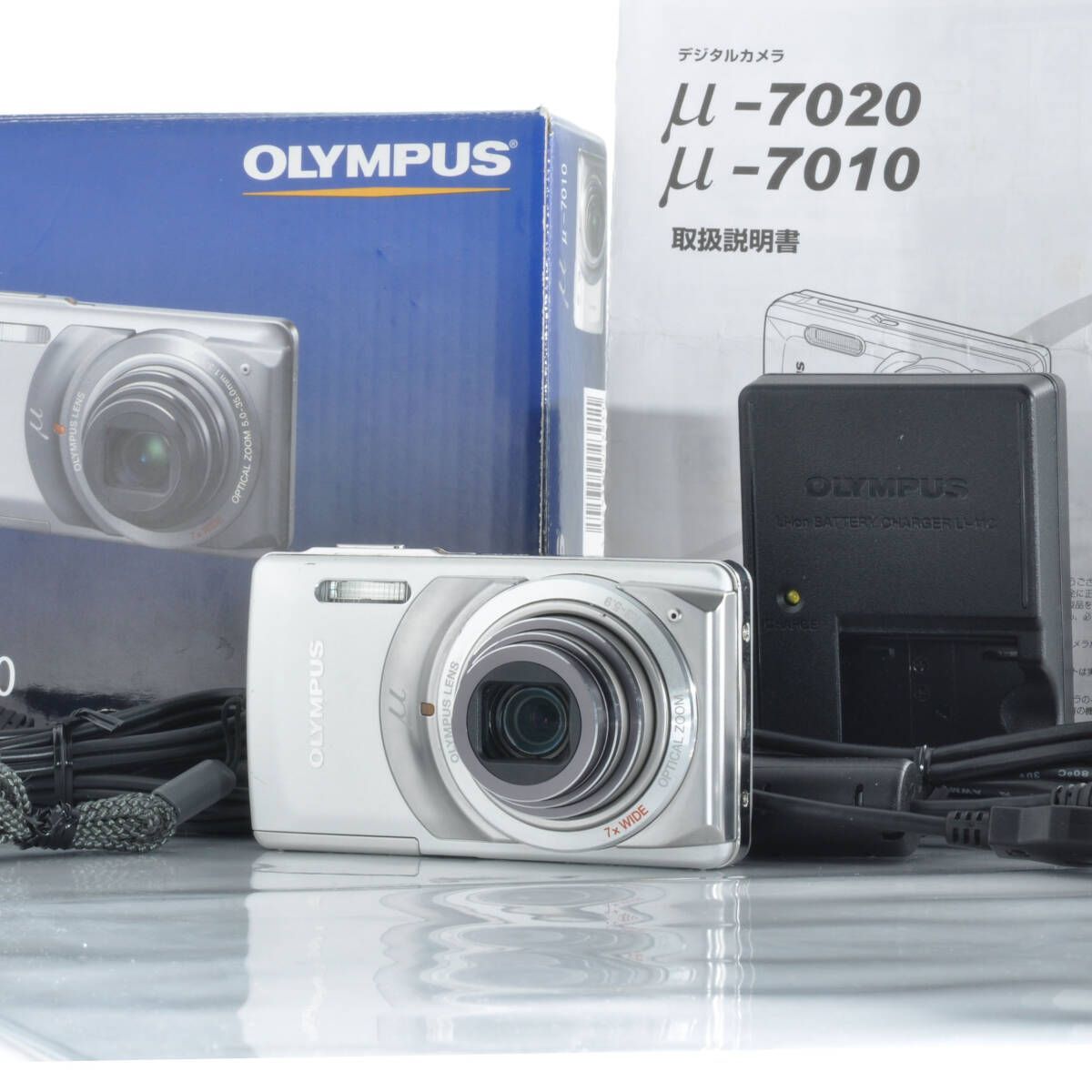 オリンパス OLYMPUS μ-7010 コンパクトデジタルカメラ バッテリー充電器付き J744