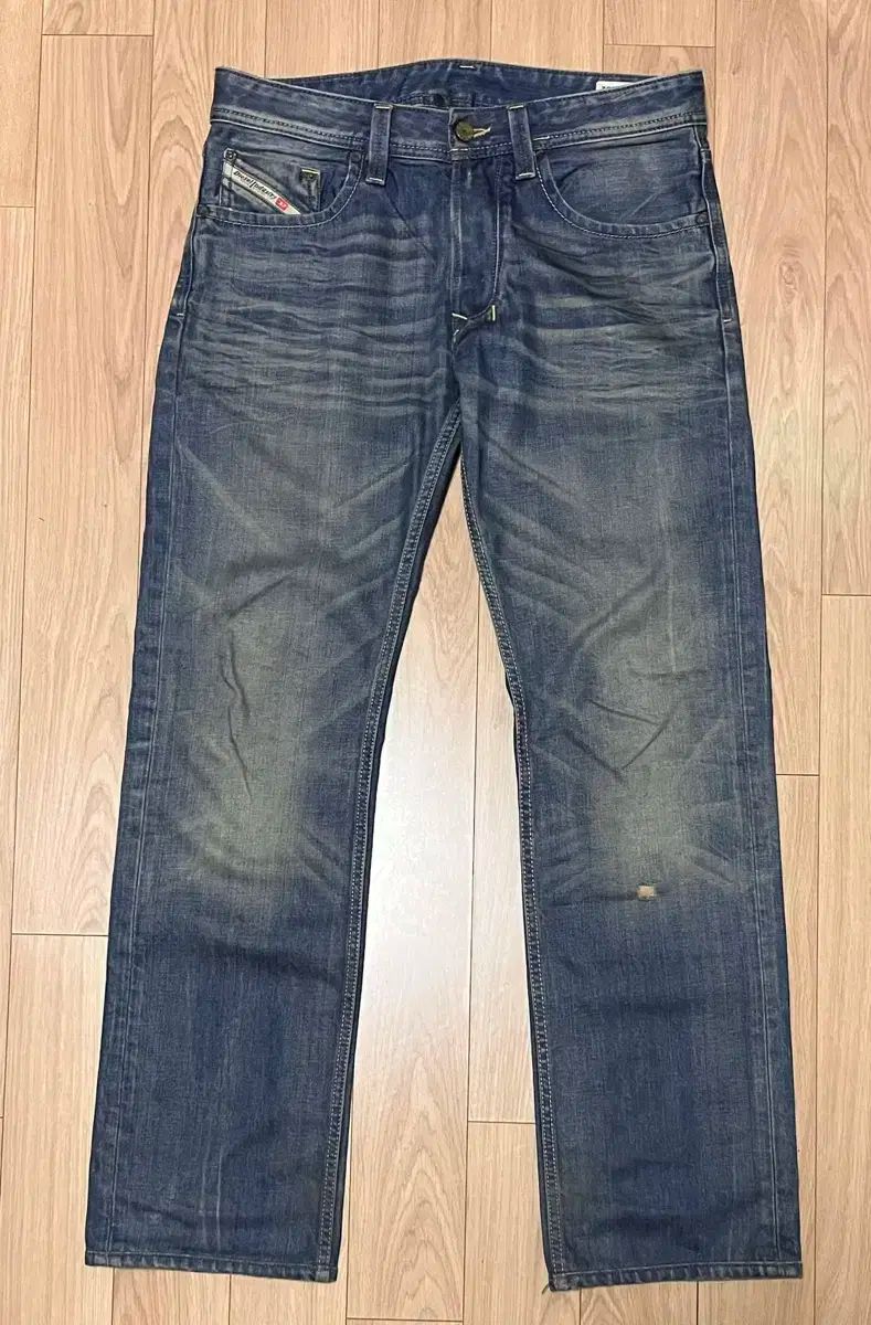 DIESEL ディーゼル Larkee デニム ズボン W32 L32