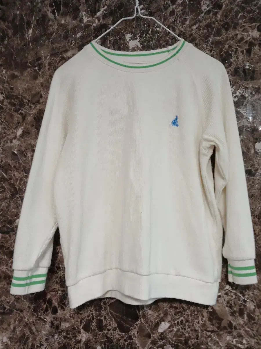 富士通 Win11 8世代i3 SSD500G 8G 取説 23.8'モニター 富士通 Win11 8世代i3 SSD500G 8G 取説 23.8'モニター 【公式通販】