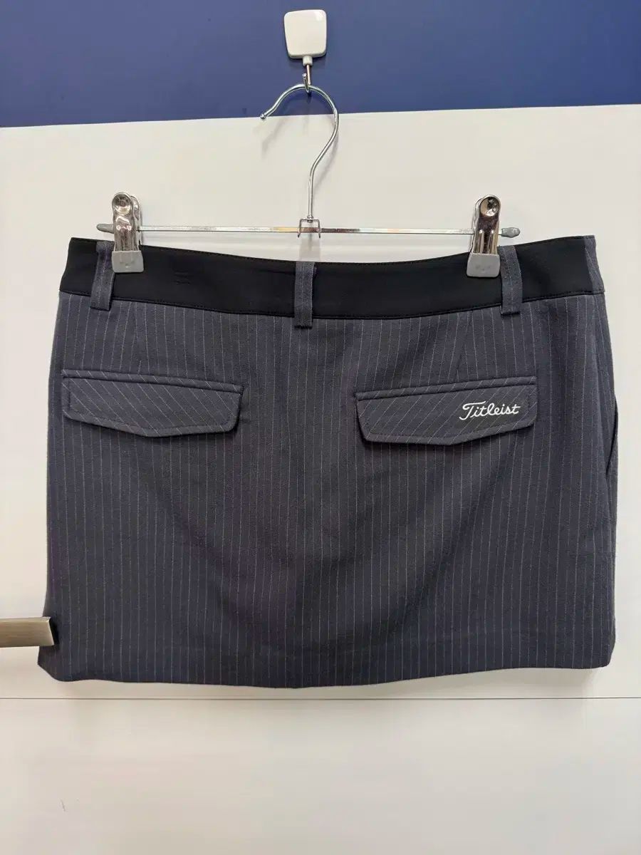 タイトリスト Titleist ゴルフスカート 28