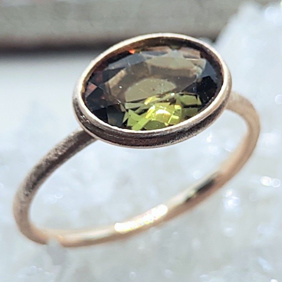 郷愁の指輪 アンダリューサイト