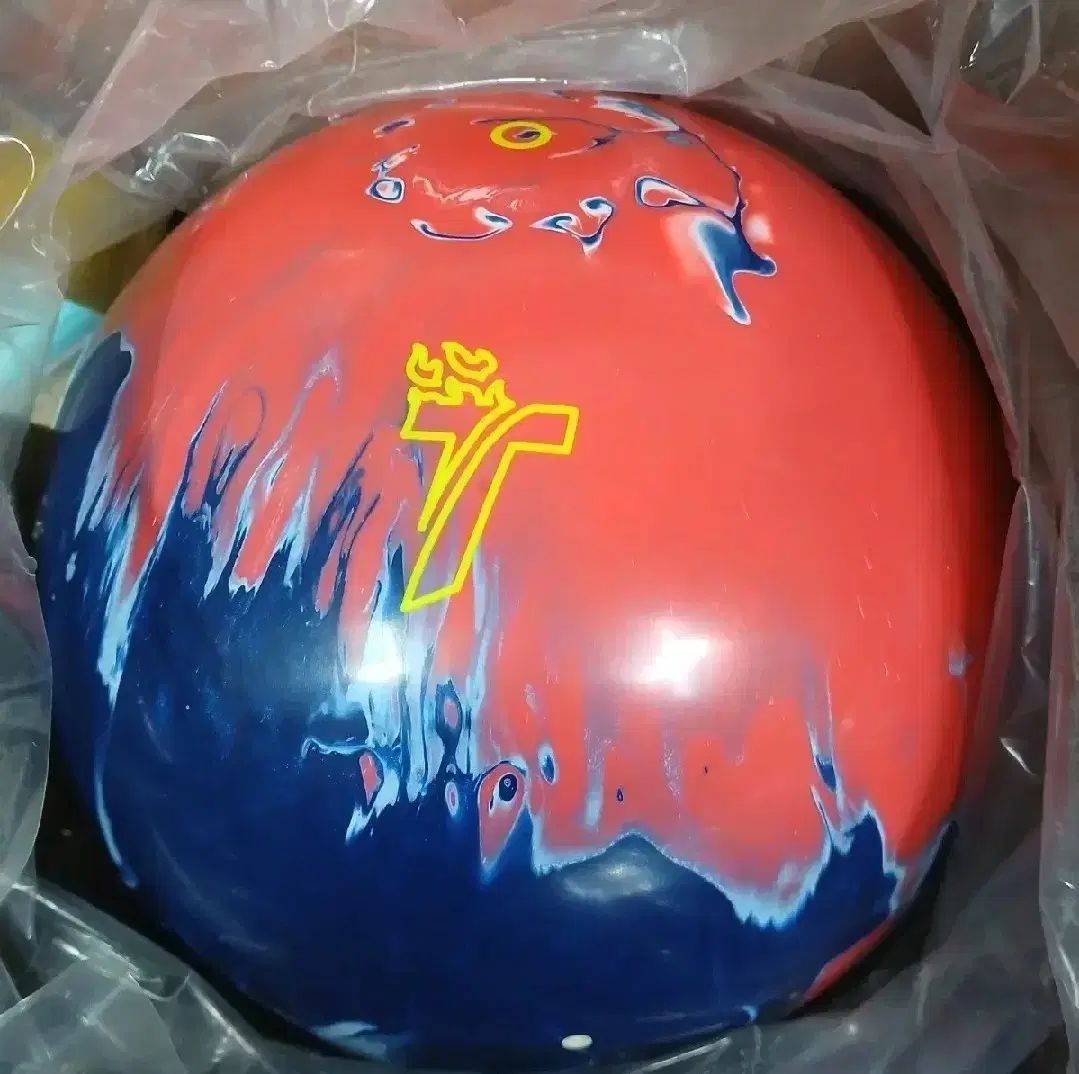 トラック アキタイプ ローズ 15パウンド ボーリング 球