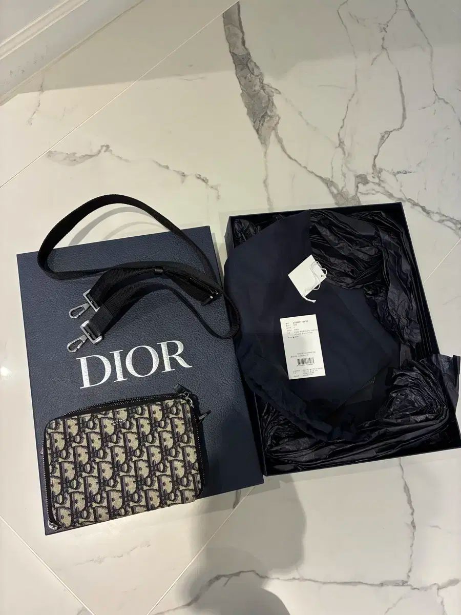 ディオール オブリーク ストラップ クロスバッグ