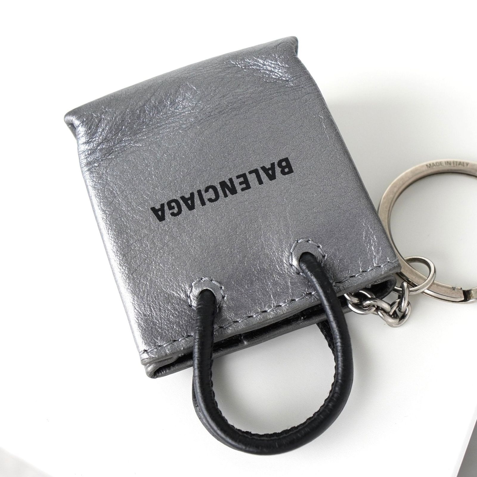 バレンシアガ バッグ モチーフ ロゴ レザー キーチェーン チャーム