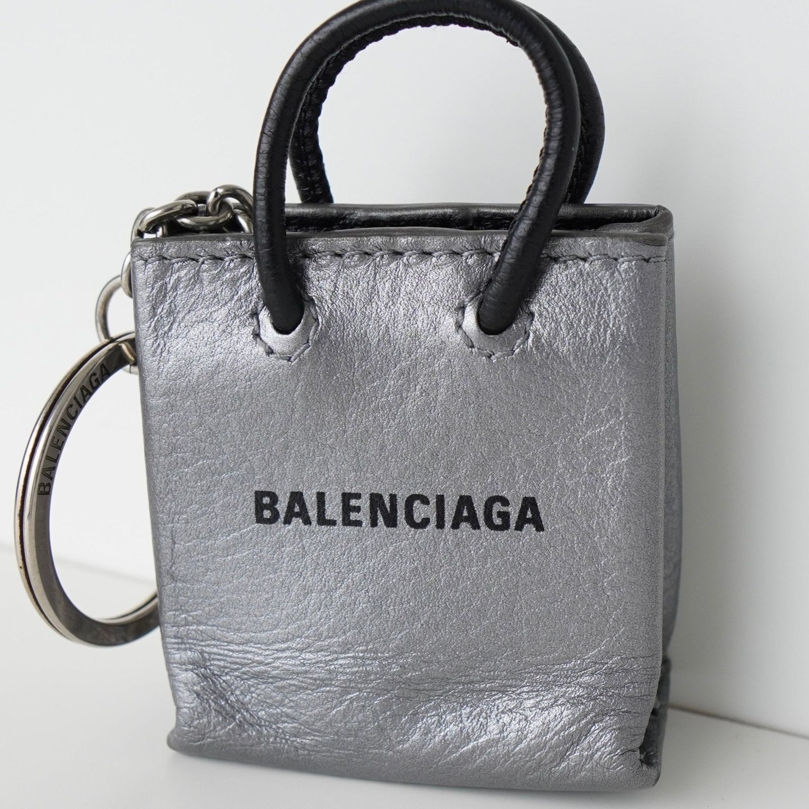 バレンシアガ バッグ モチーフ ロゴ レザー キーチェーン チャーム