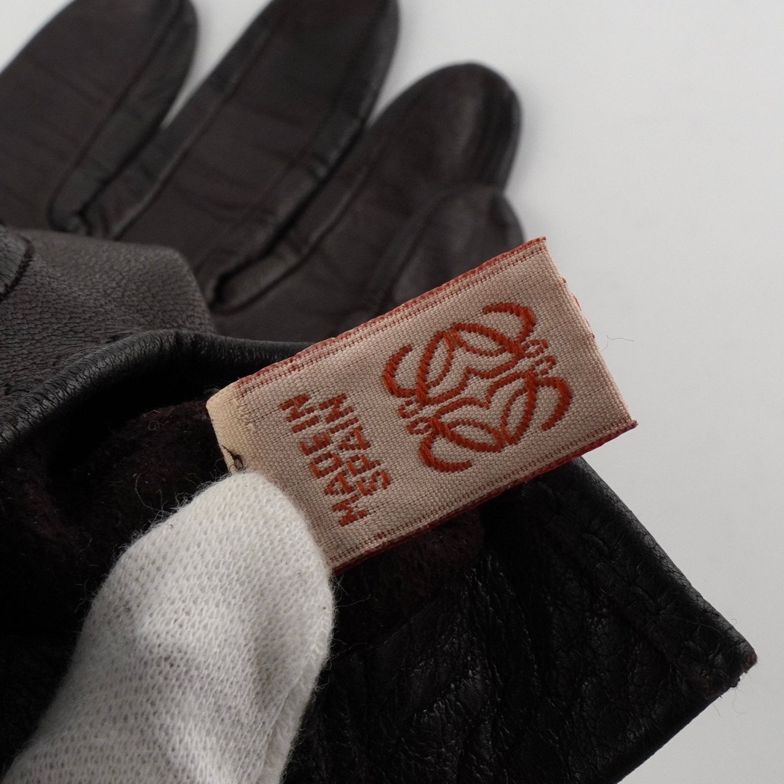 未使用ロエベ LOEWE アナグラム ラム グローブ 手袋 スペイン 未使用ロエベ LOEWE アナグラム ラム グローブ 手袋 スペイン ロエベ