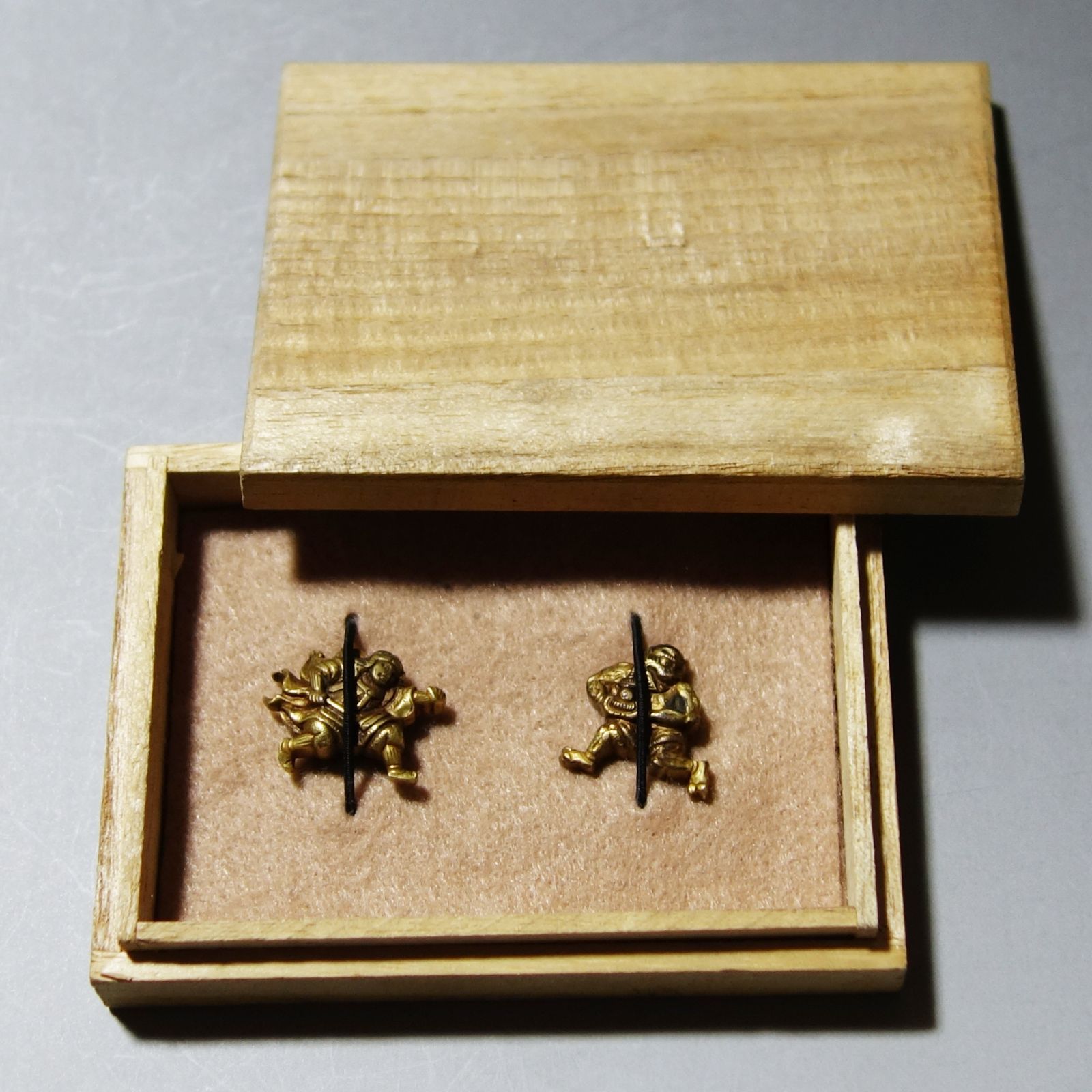 目貫 【 うっとり象嵌 韋駄天捷疾鬼図目貫 】(箱付き) 日本刀 刀装具