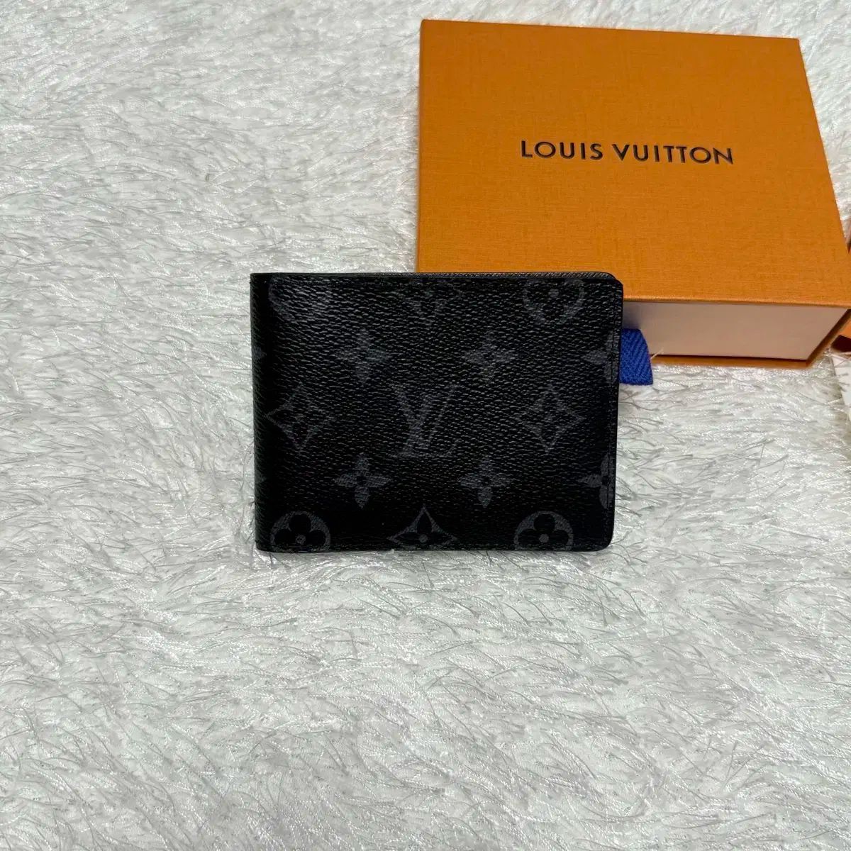 ルイヴィトン エクリプス ミュルティプリ 二つ折り財布