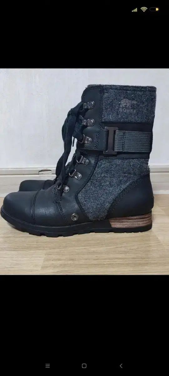 ソレル ブラック レースアップ ショートブーツ 240