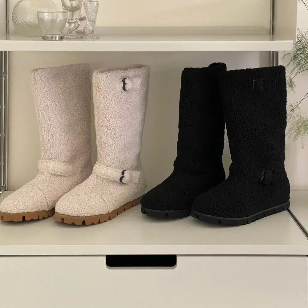 足暖かいバックル ボア ミドル ブーツ サイズ230 250