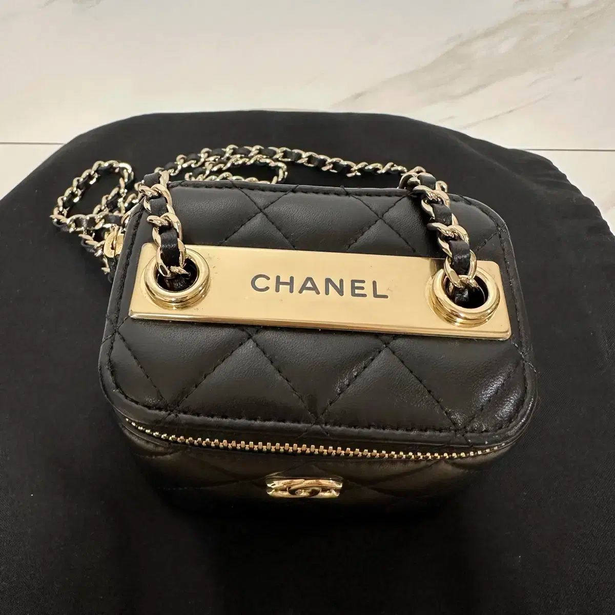 シャネル トレンディcc ベニティバッグ スクエア