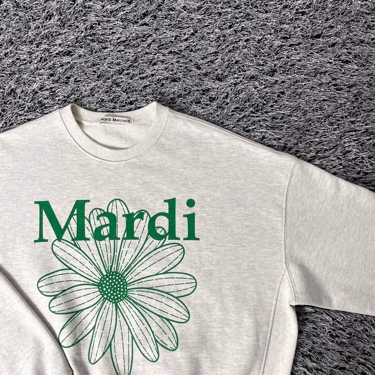 マルディメクルディ レディース オートミール スウェットシャツ