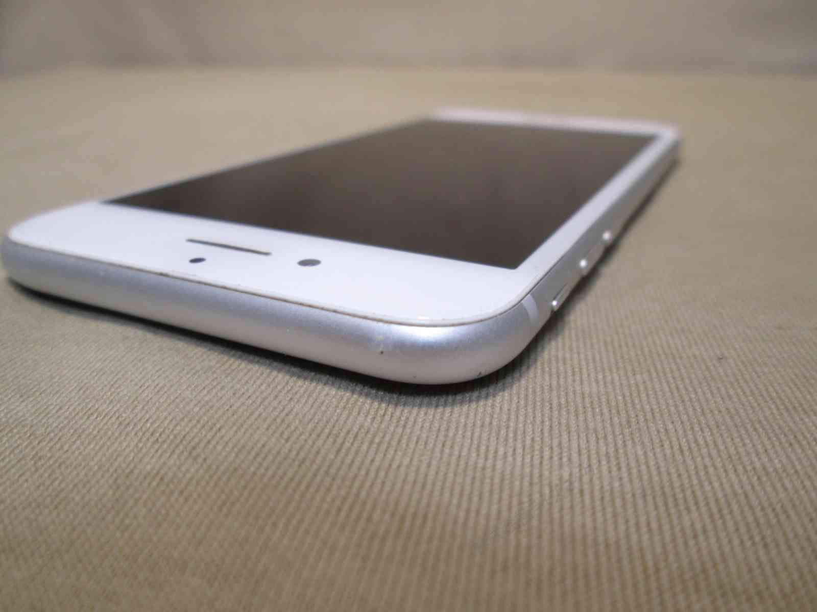  スマホ iPhone 7 32 GB MNCF 2 J A シルバー SIMフリー アップル iOS 14 4 94437 スマートフォン本体 スマートフォン 携帯電話