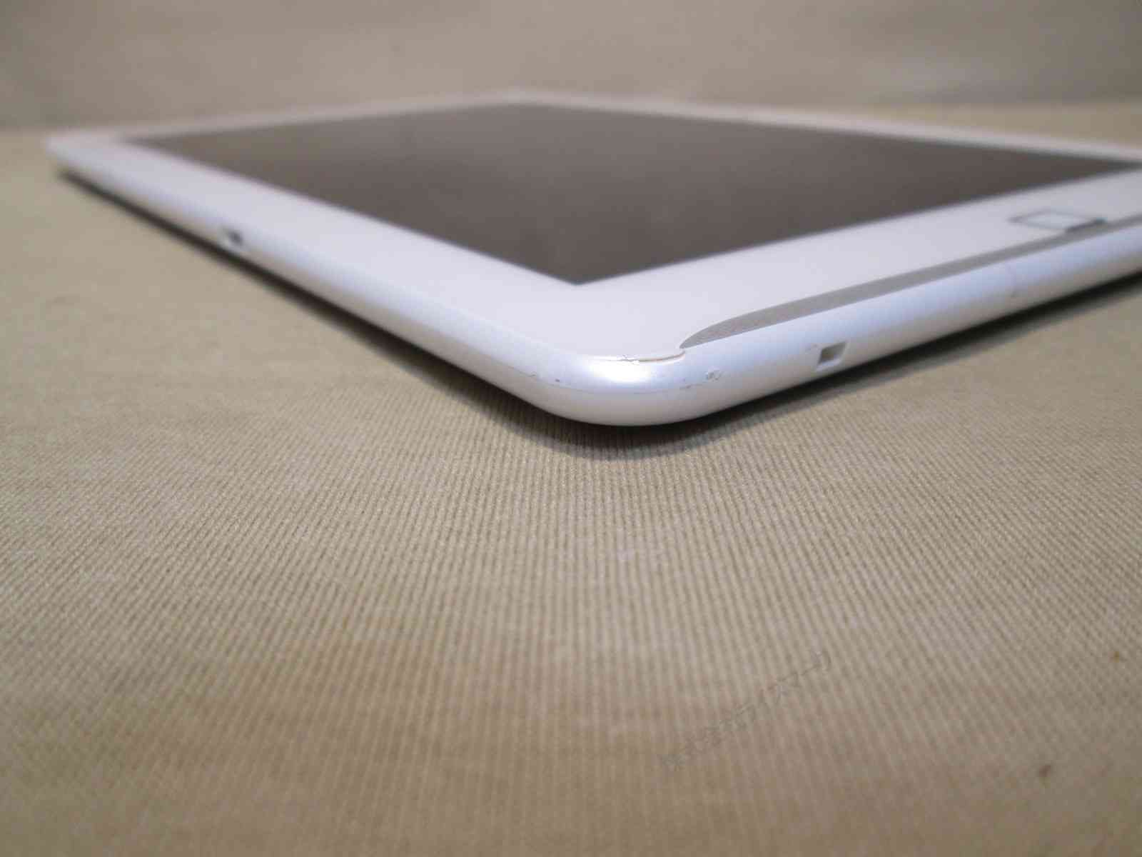 タブレット【F-02F】 ホワイト 【送料無料】 ドコモ 富士通 Android