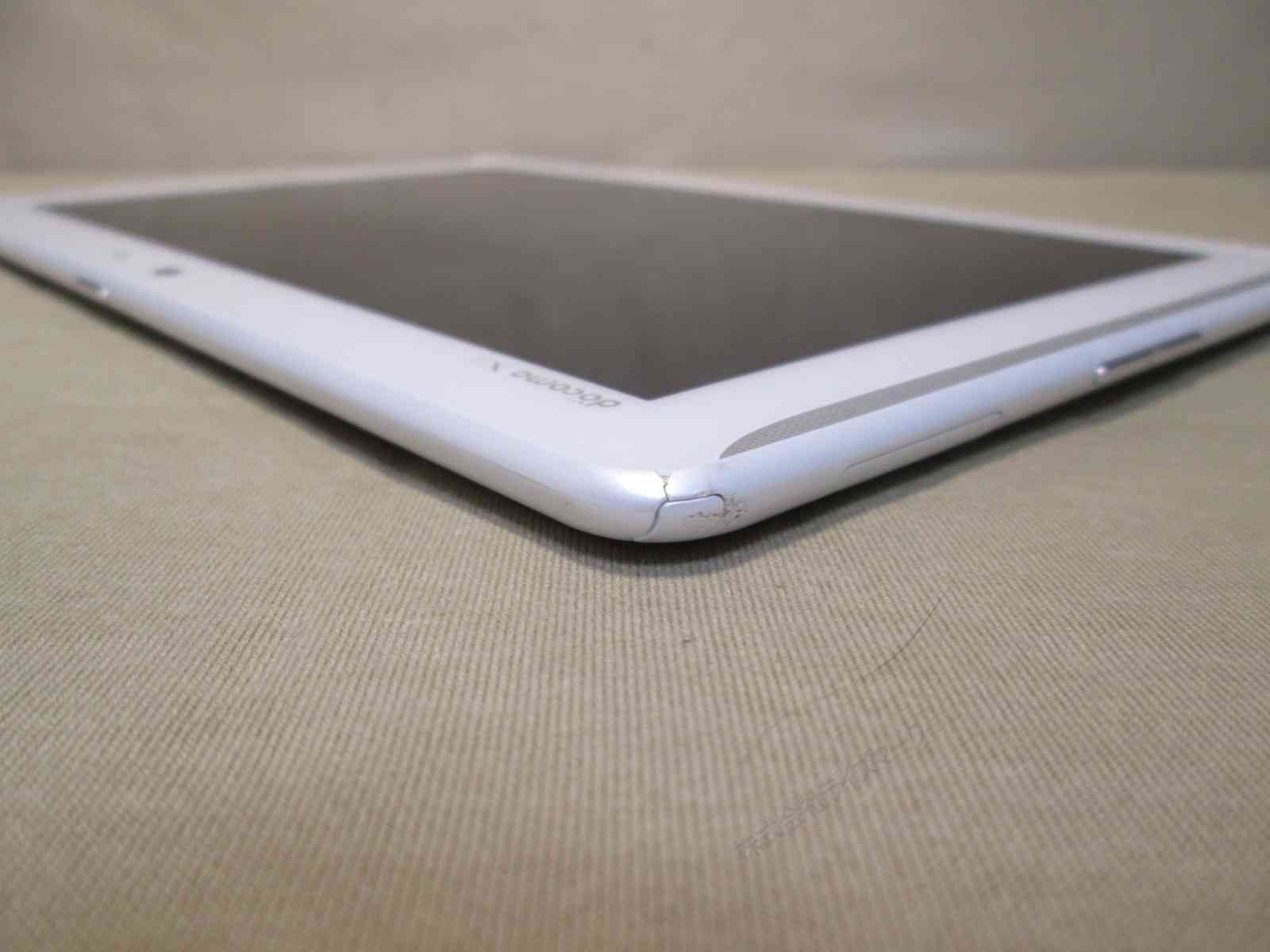 タブレット【F-02F】 ホワイト 【送料無料】 ドコモ 富士通 Android