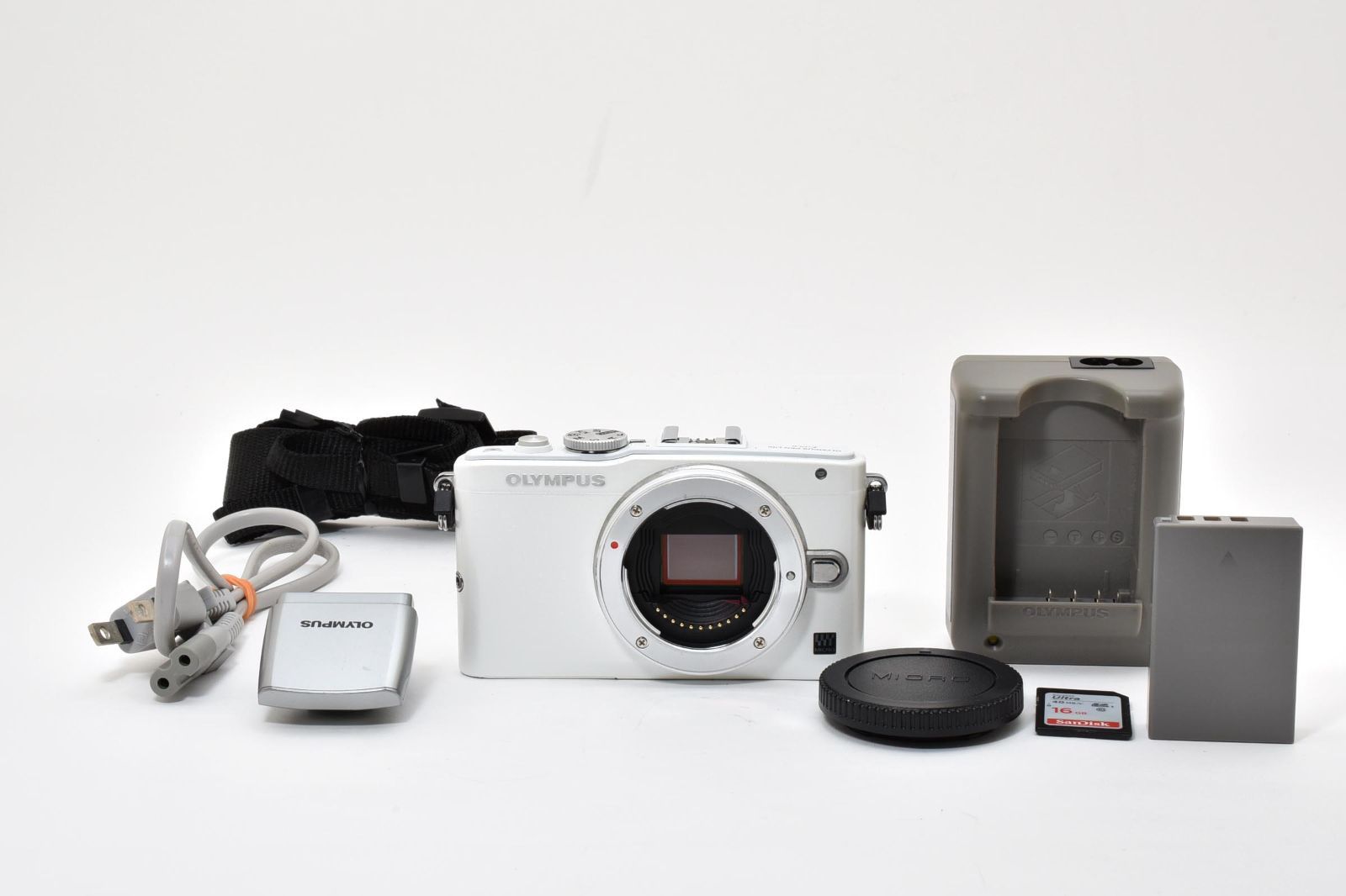 美品】OLYMPUS PEN Lite E-PL6 ボディ ホワイト 自分撮りチルト液晶