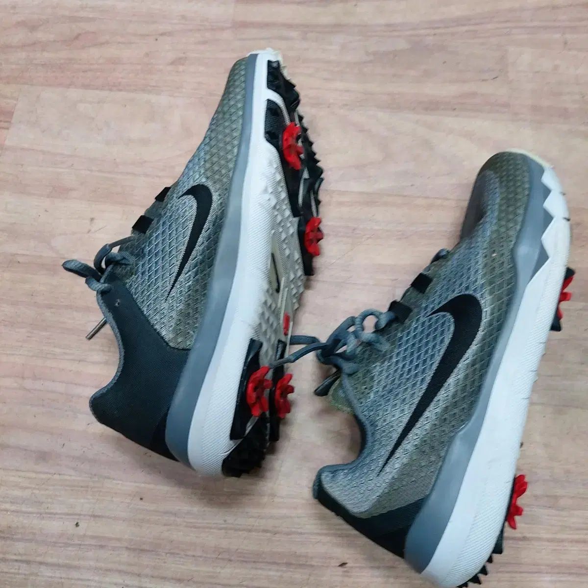 NIKE GOLF(ナイキゴルフ) TW15 タイガー・ウッズ ゴルフシューズ 250mm