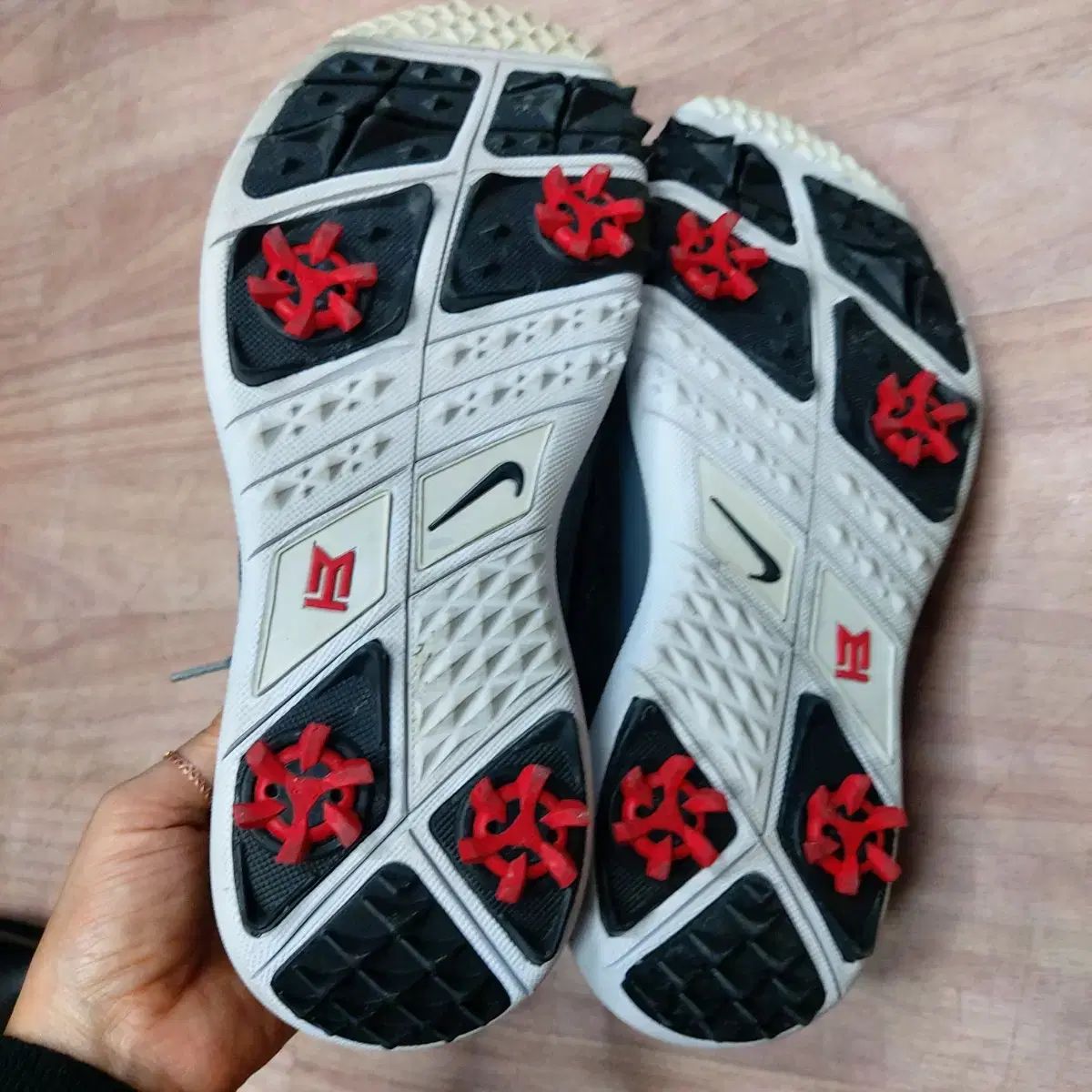 NIKE GOLF(ナイキゴルフ) TW15 タイガー・ウッズ ゴルフシューズ 250mm