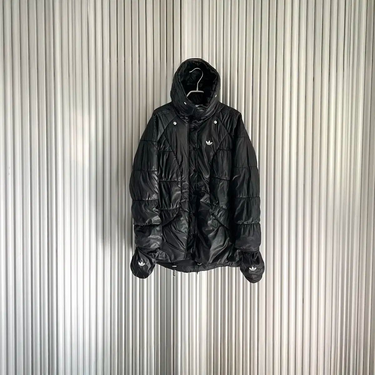 adidas パデッドジャケット