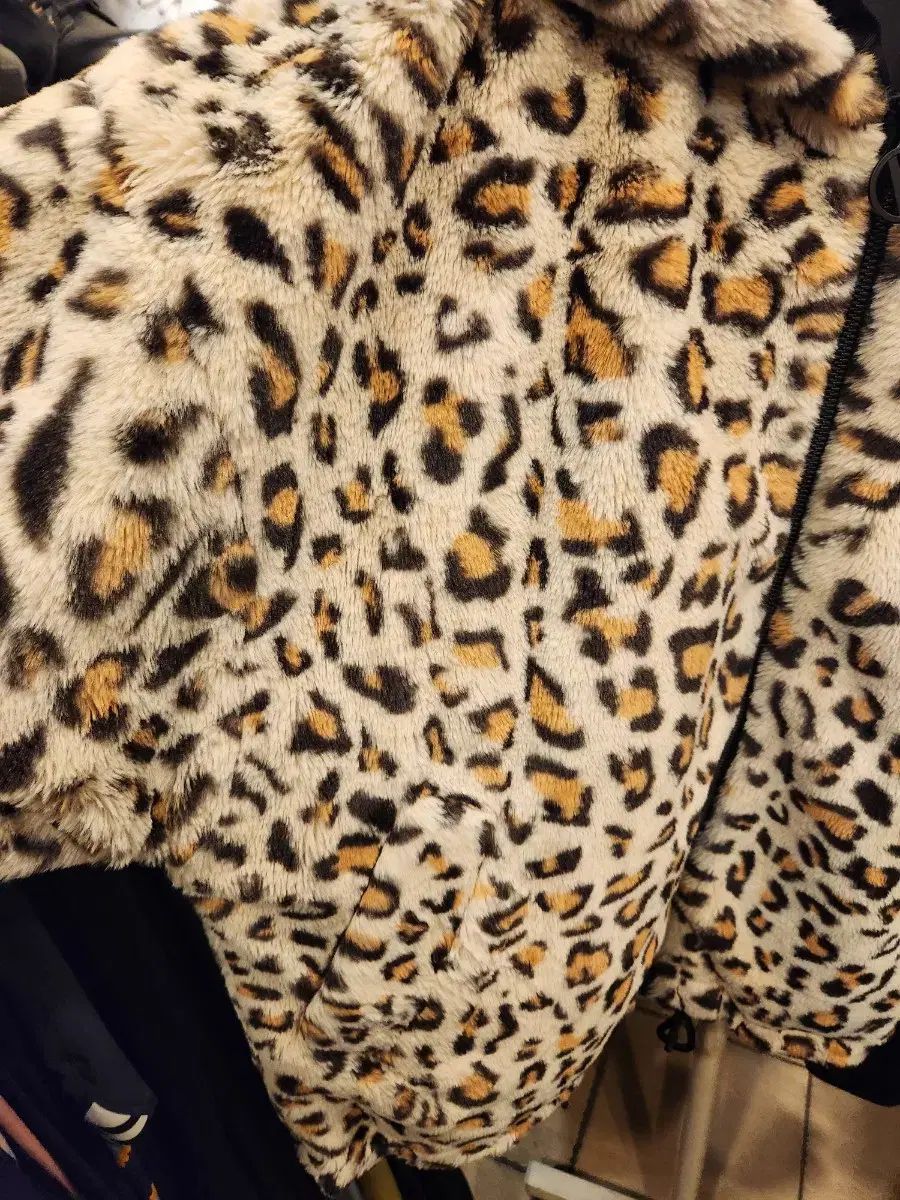 ヒョウ柄パータン