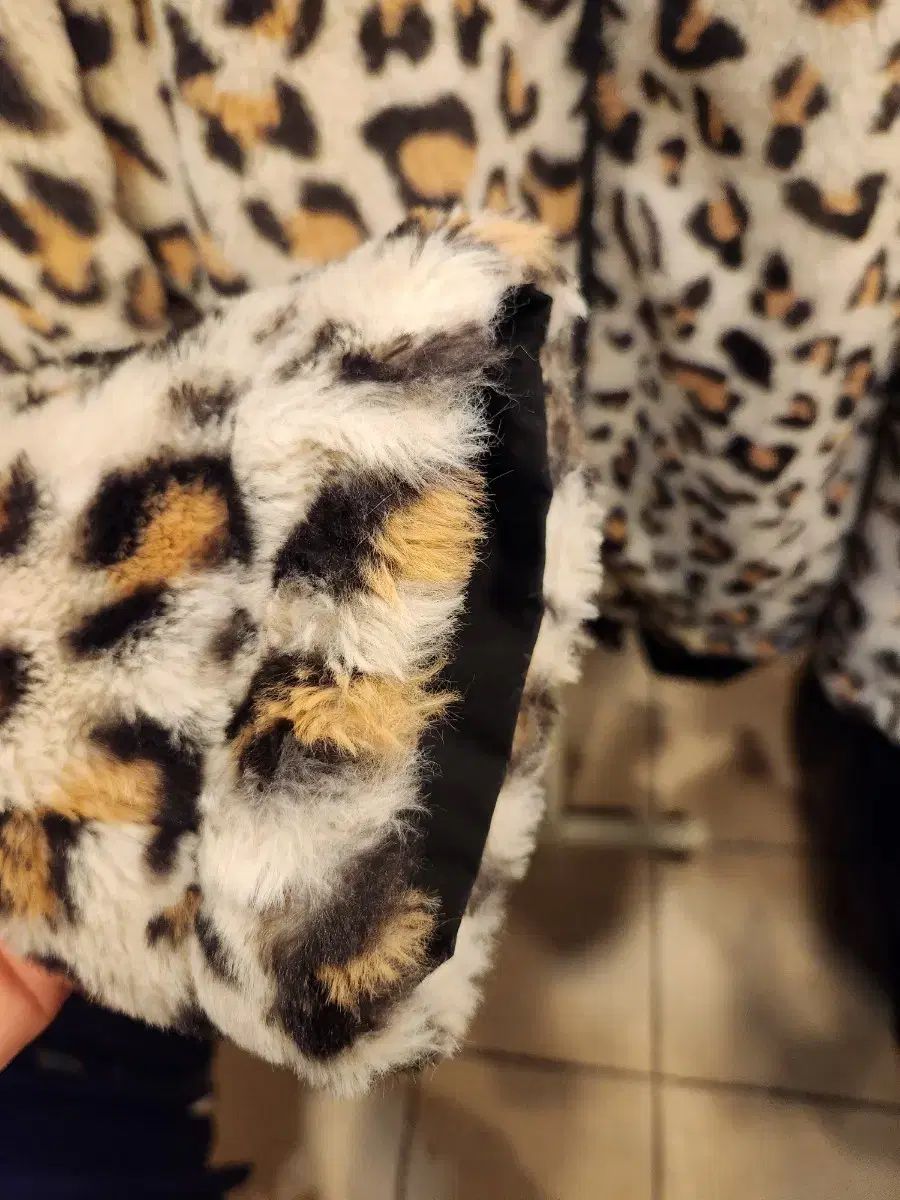  LIFEWORK ヒョウ柄パータン リバーシブル WHO フード パーカー トップス