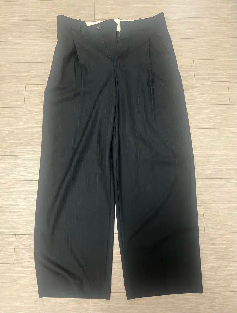 S ベルリエ シティノマド スラックス ブラック ストライプ