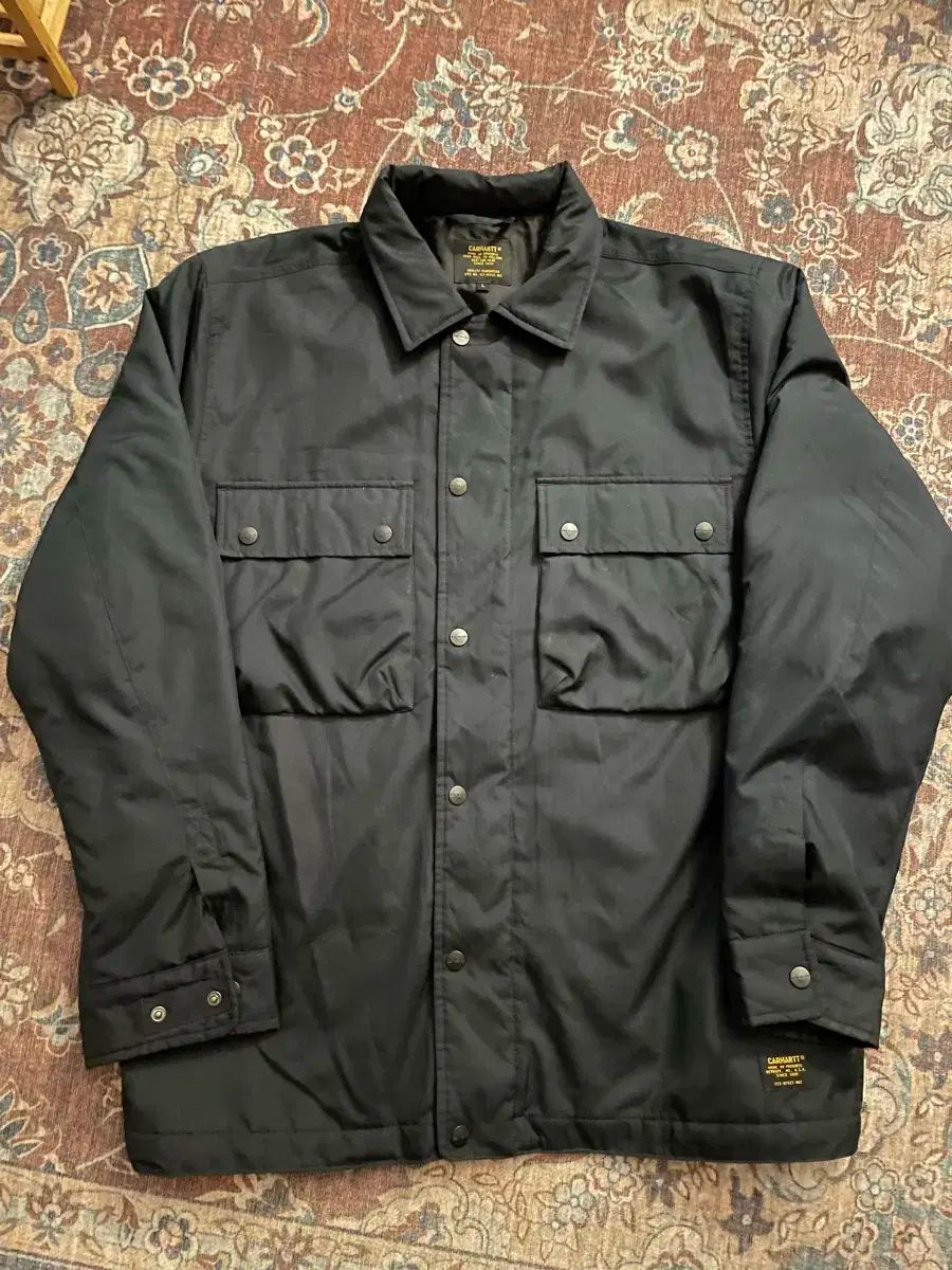 Carhartt カーハート ブラック ポケット シャツ ダウンジャケット