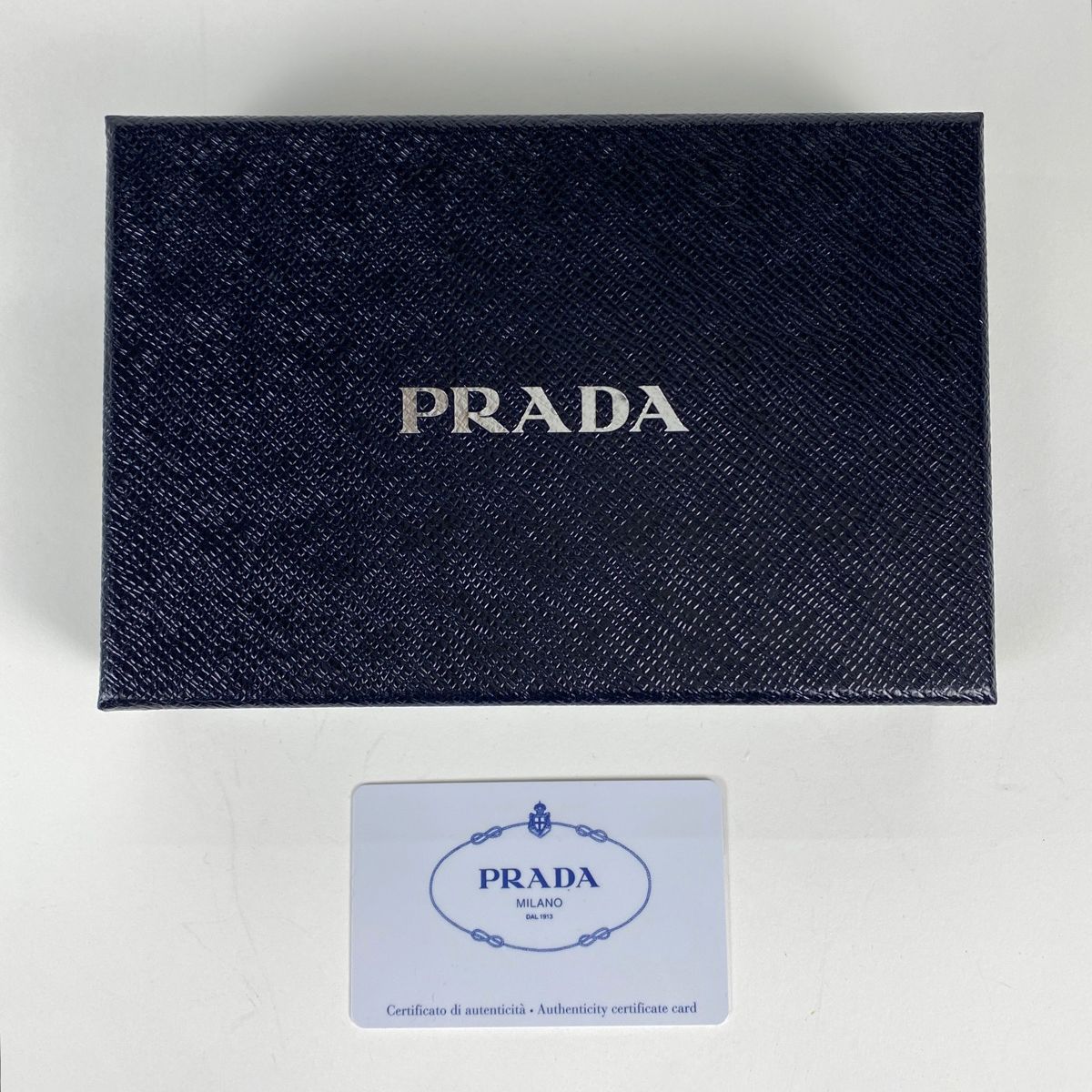プラダ PRADA