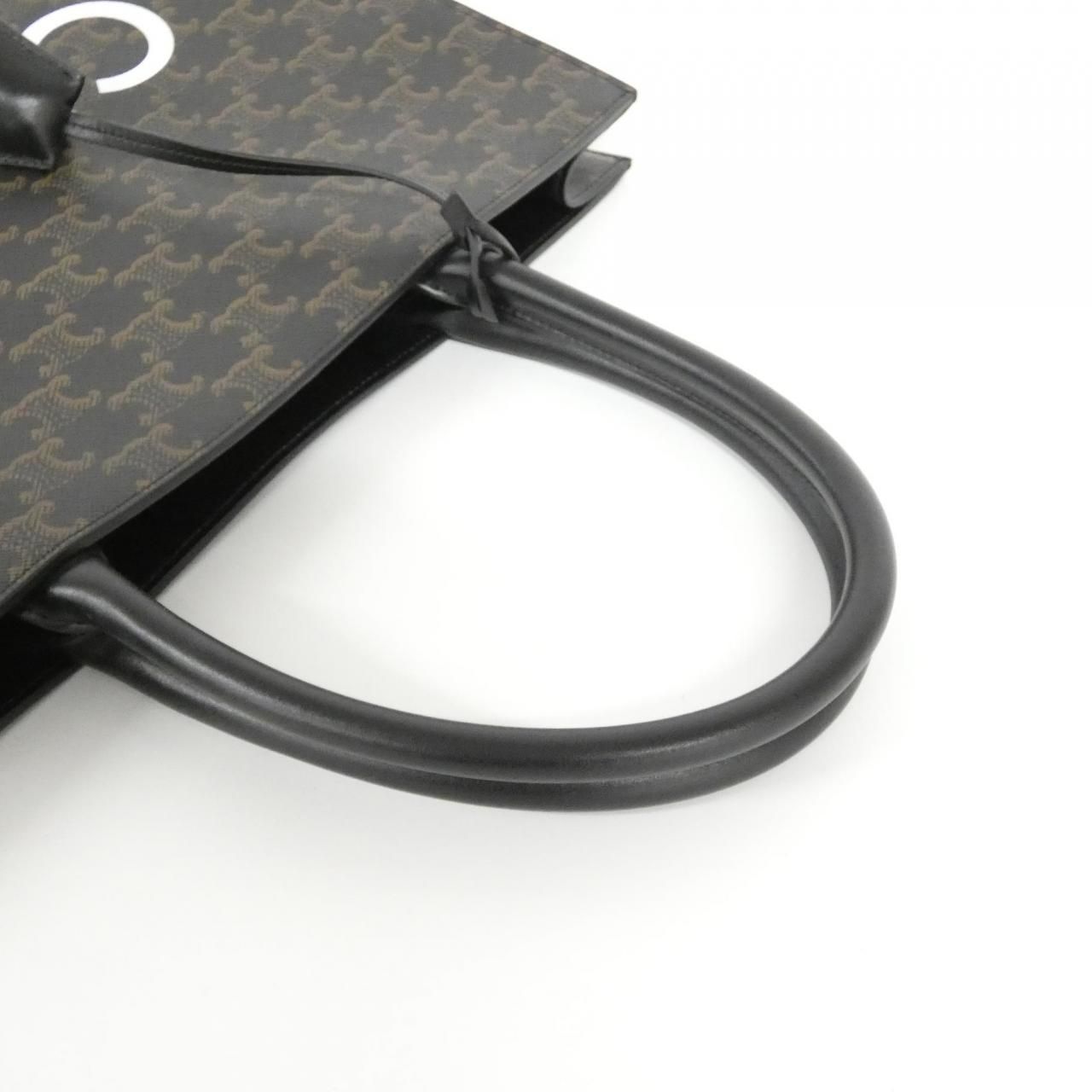 セリーヌ バーティカル