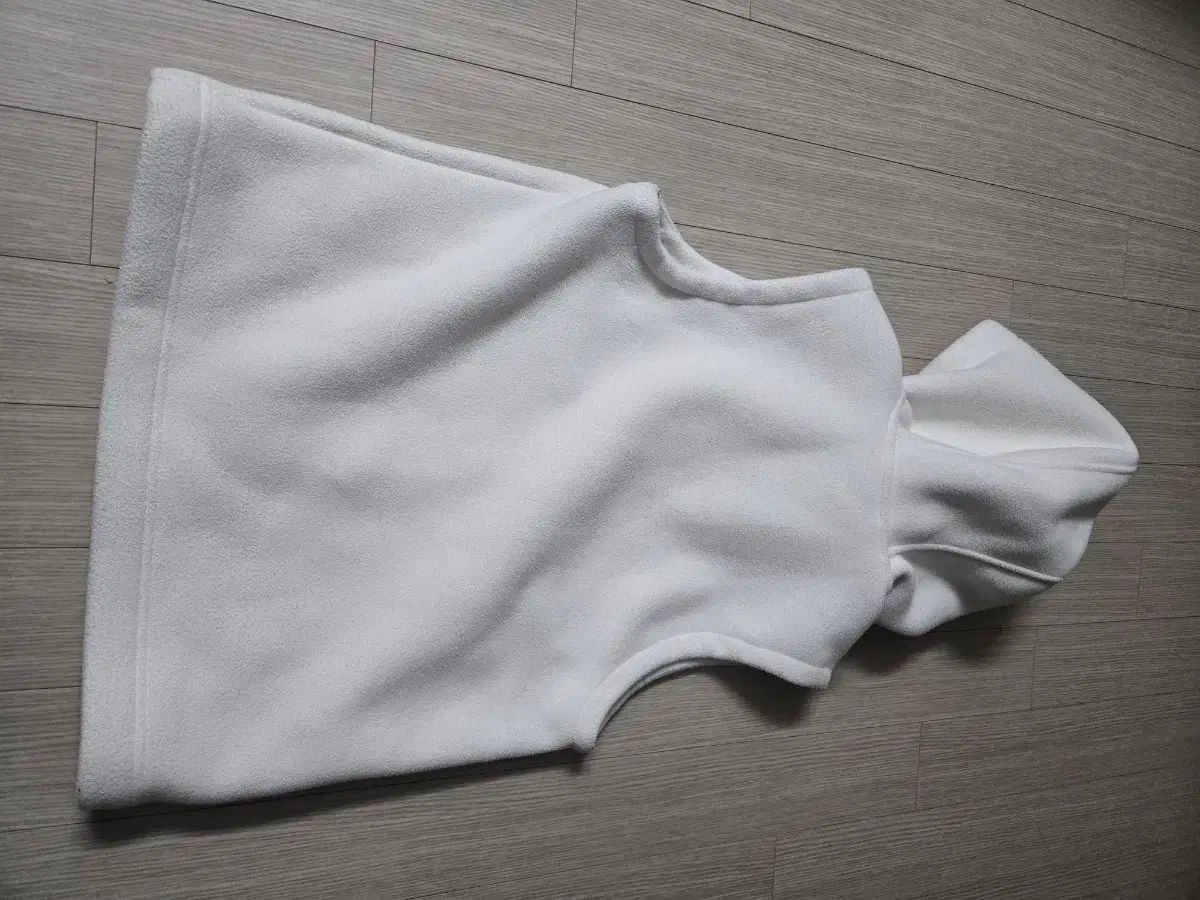 ディナフィット フリース ベスト 白 パッチ