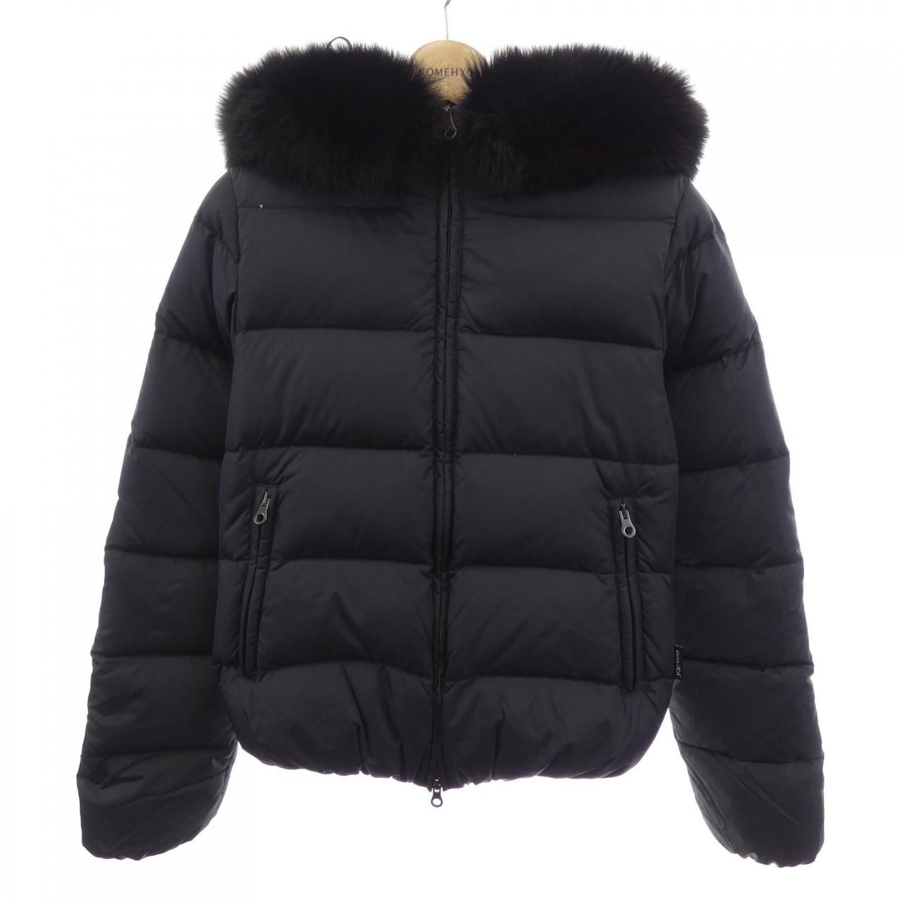 デュベティカ DUVETICA ADHARADUE ダウンジャケット