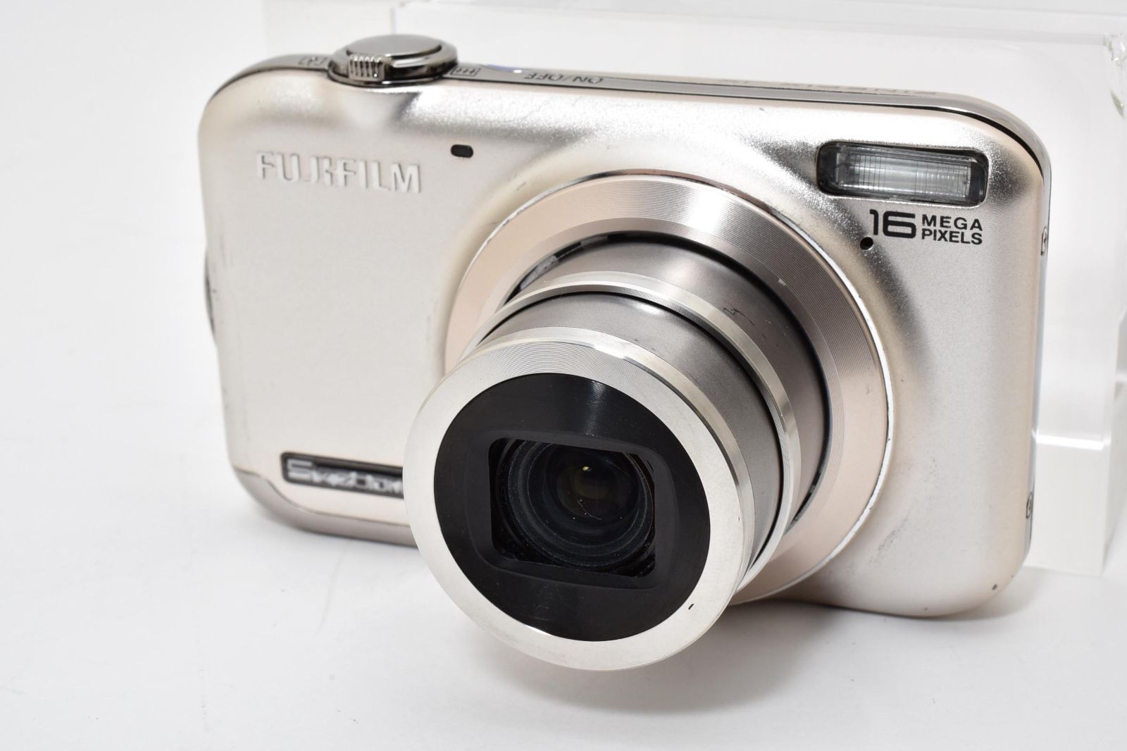 動作良好品 FUJIFILM FinePix JX400 1600万画素 手ブレ補正 5倍ズーム でも簡単 きれいに撮れる高画質デジカメ
