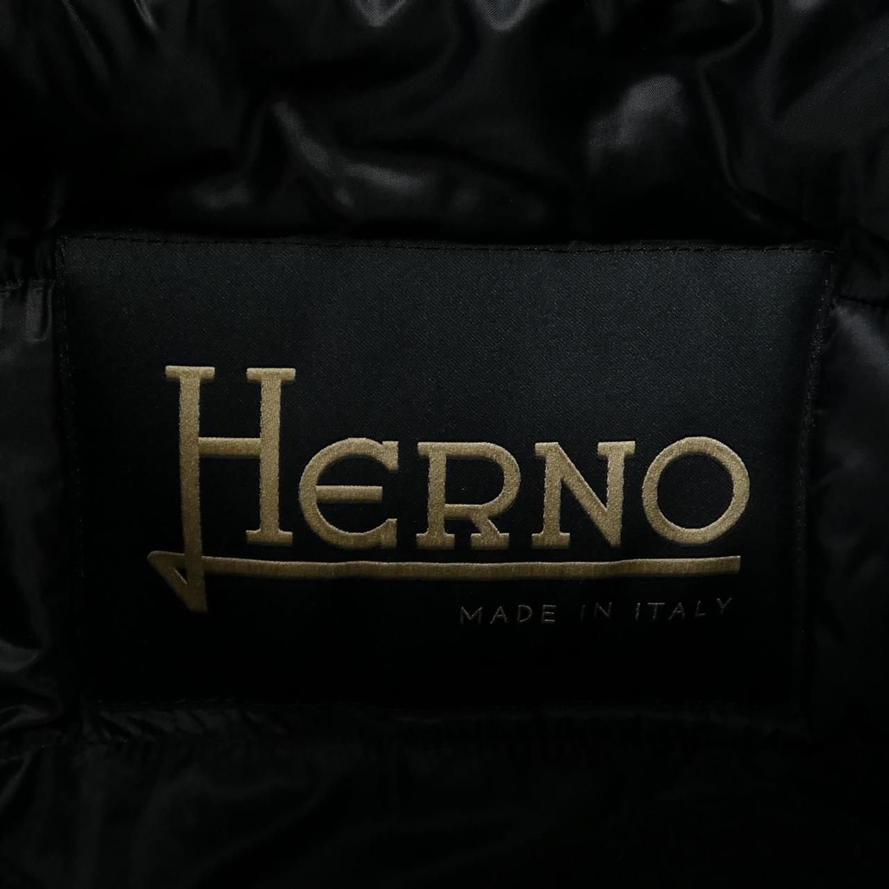 ヘルノ Herno