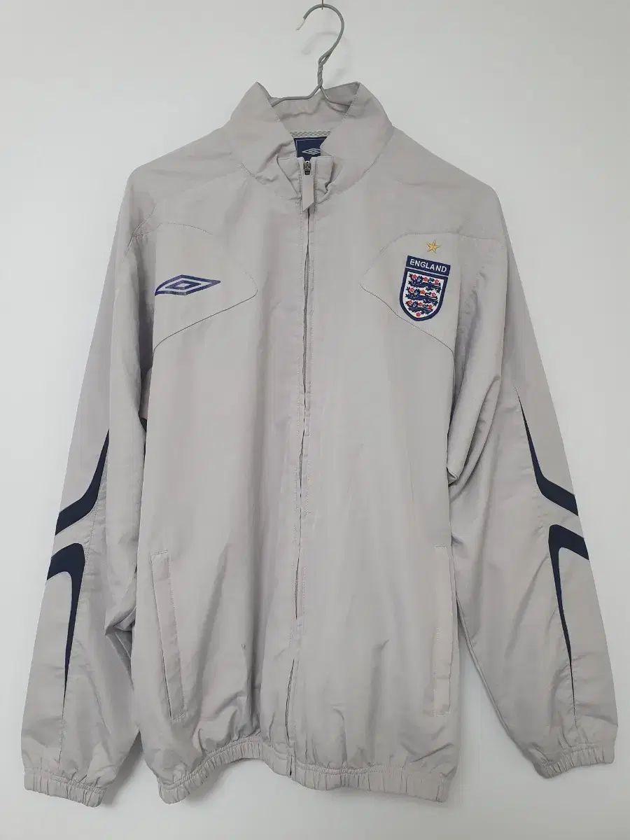 アンブロ イングランド サッカー代表チーム ウィンドブレーカー ジャケット