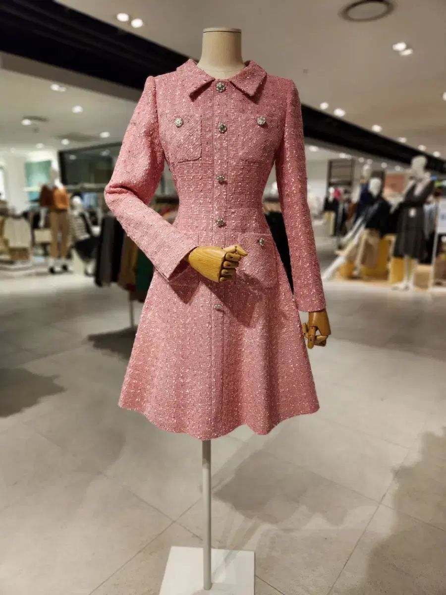 定価30万円 SATIN シャ틴 ツイード ONE PIECE ジョーンイェ保証