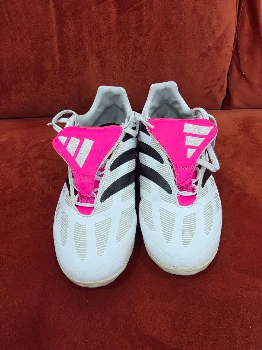 プレデタープレシーズン TF アディダスサッカーシューズ ベッカムサッカーシューズ 250