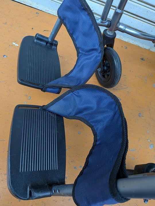 一部地域を除く ワケアリ カルティマ介助式 CRT-8 KM-25-1110-03