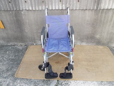 一部地域を除く カワムラ自走式車椅子KFP16-40SB TS-25-1110-05